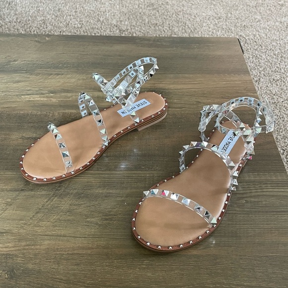 Steve Madden Travel Sandals - Picture 4 of 6